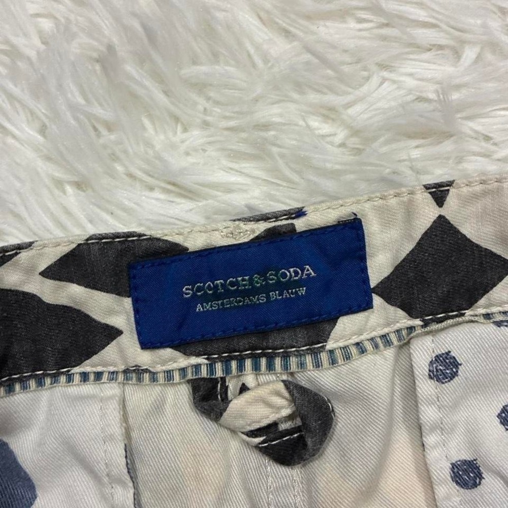 Preppy Scotch & Soda black + white patterned shorts - Picture 4 of 5